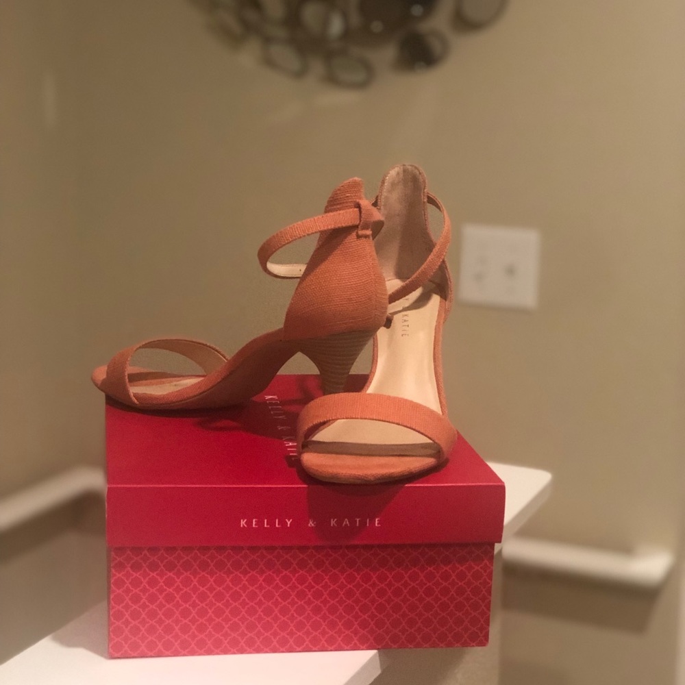 Peach/Pink heels.